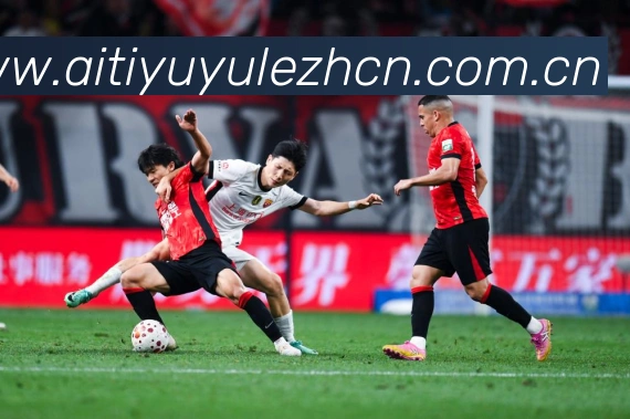 美加墨三国联合承办世界杯赛场掠影与赛事亮点探秘战术观察:最新赛事动态与深度分析 美加墨三国联合承办世界杯赛场掠影与赛事亮点探秘战术观察:最新赛事动态与深度分析